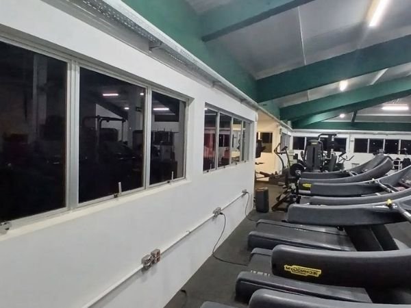 Garanta a privacidade com película fumê em Natal